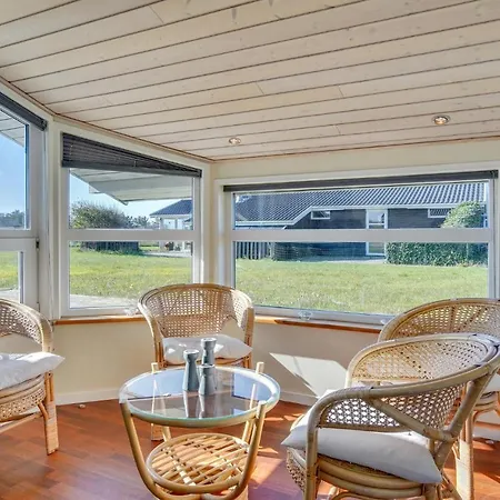 Gorgeous Home In Hjorring With Sauna *