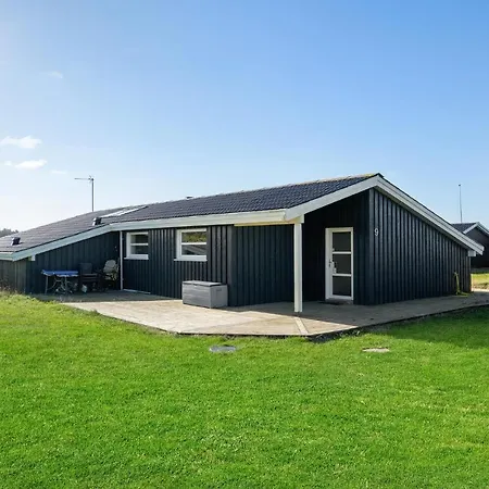 Gorgeous Home In Hjorring With Sauna