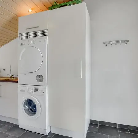 Three-bedroom In בית נופש הייורינג