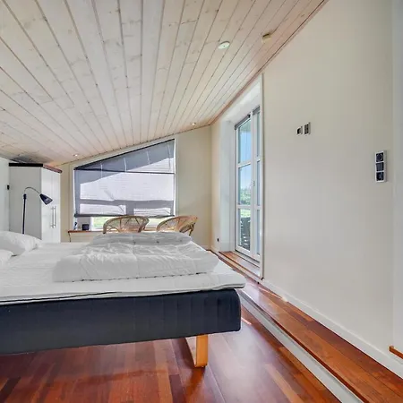 Three-bedroom In בית נופש הייורינג