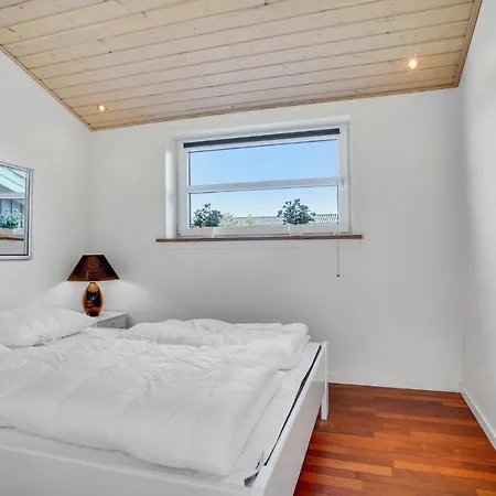 Gorgeous Home In Hjorring With Sauna *